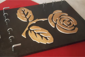 porta orecchini legno